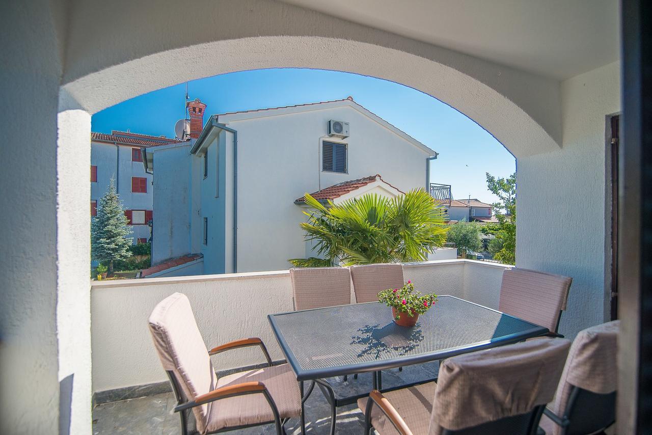 Apartments Dino Porec Esterno foto