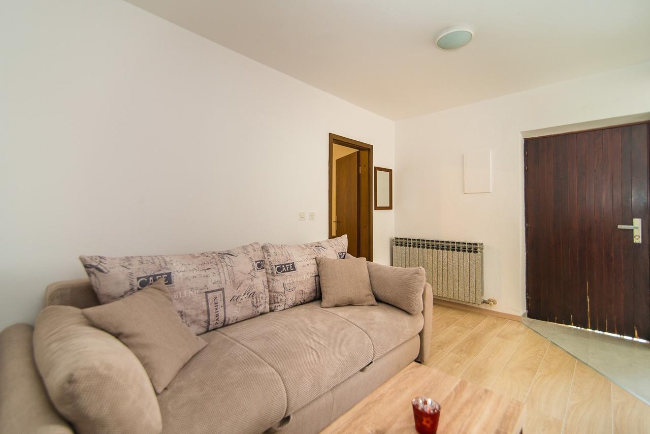 Apartments Dino Porec Esterno foto